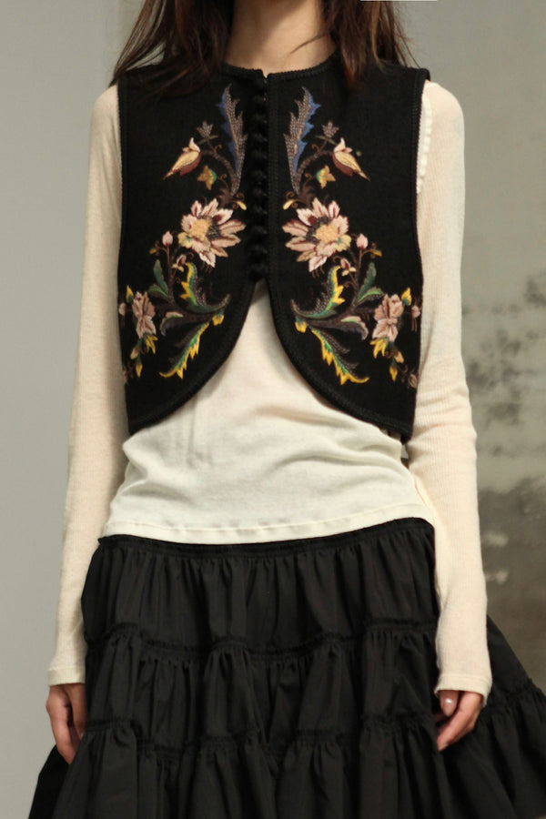 INTO THE EAST 25 Autumn/Winter Flower Handle Embroidery Button Vest ITE-E1DGAW057BL22VE-HEI black